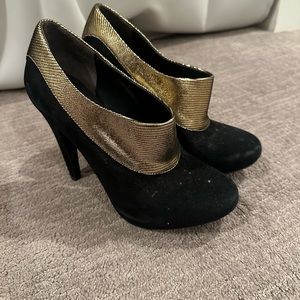 Belle by Sigerson Morrison velvet booties